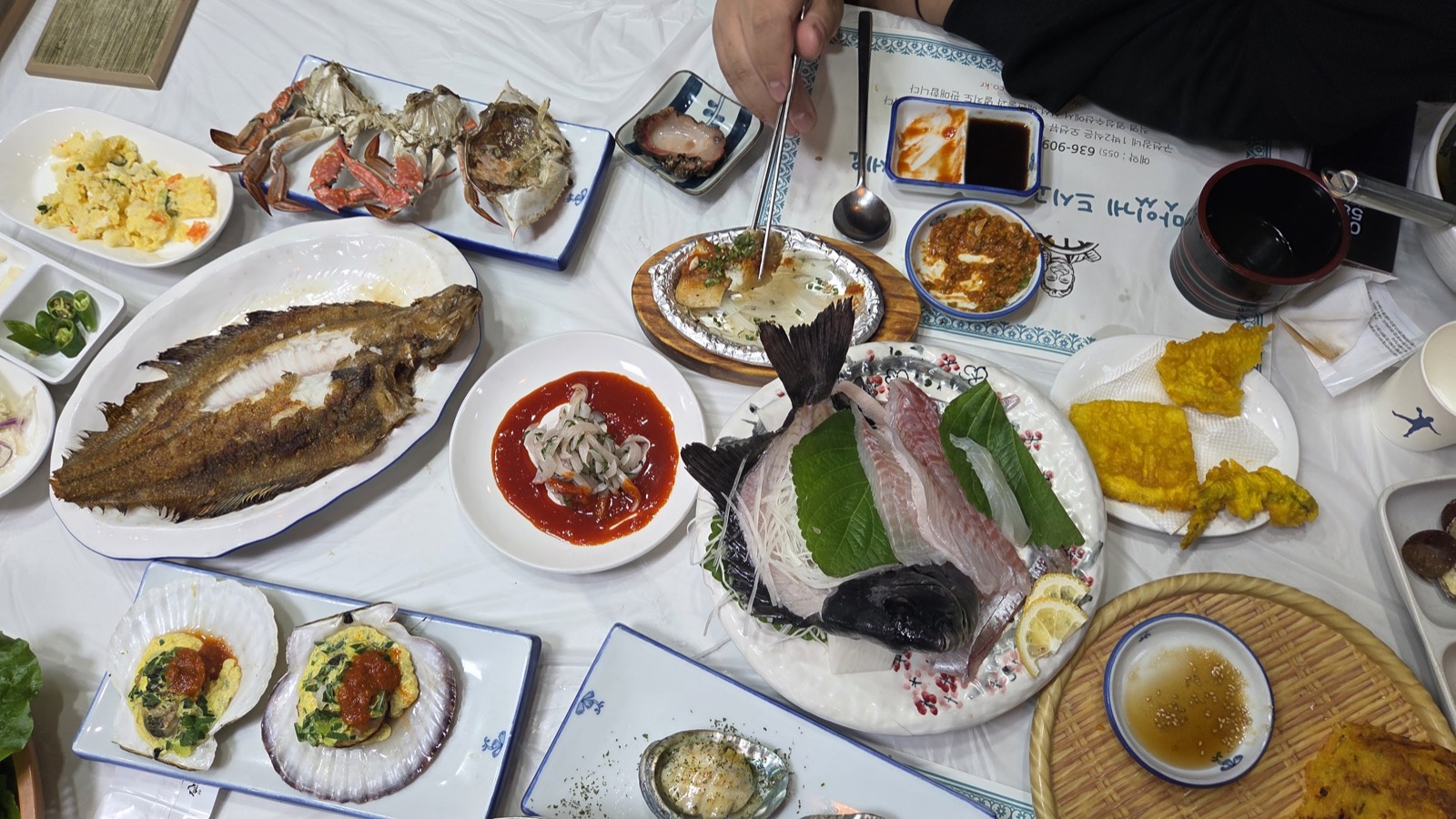 거제 구선장네 횟집 모둠회 한상차림, 가리비찜과 생선구이, 꽃게찜
